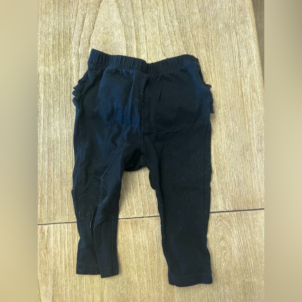 Ruffle butt leggings